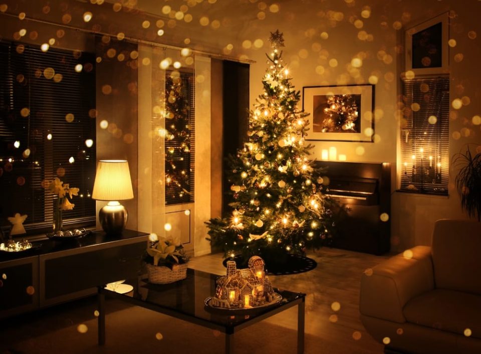 6 Tips for Energy-Efficient Holiday Decorating