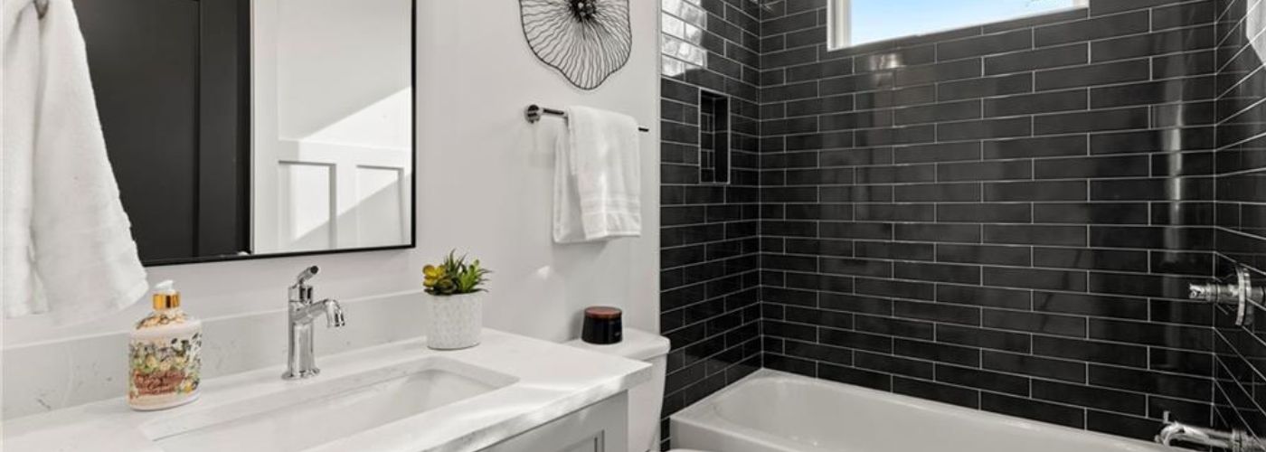 How To Stage A Bathroom HR Staging Design   Staging A Bathroom 