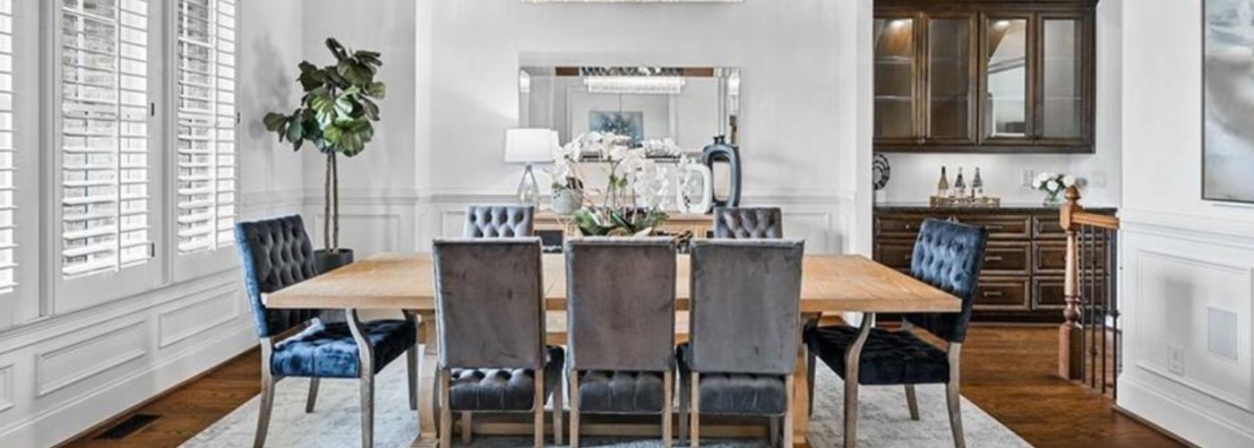 How To Stage A Dining Room Table