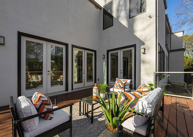 Exterior Home Staging That Strengthens Market Appeal