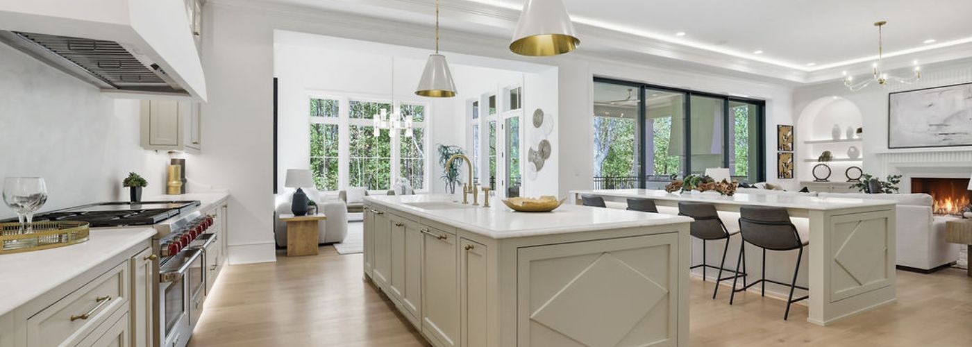 Kitchens That Highlight Functionality and Entertaining Potential